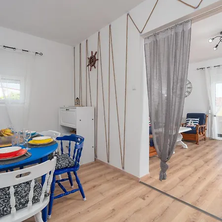 House Adriatic Blue Dream * ルティナ